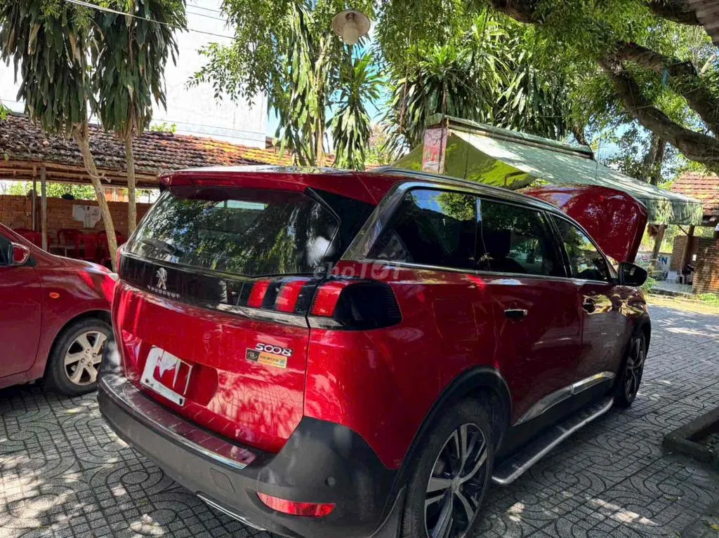 Peugeot 5008 2021 photo 3