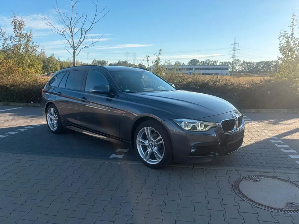 BMW 320I