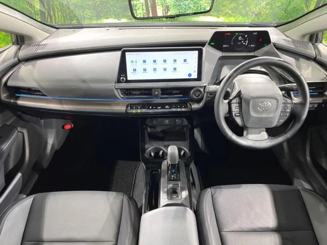 Toyota Prius Z 2023 photo 2