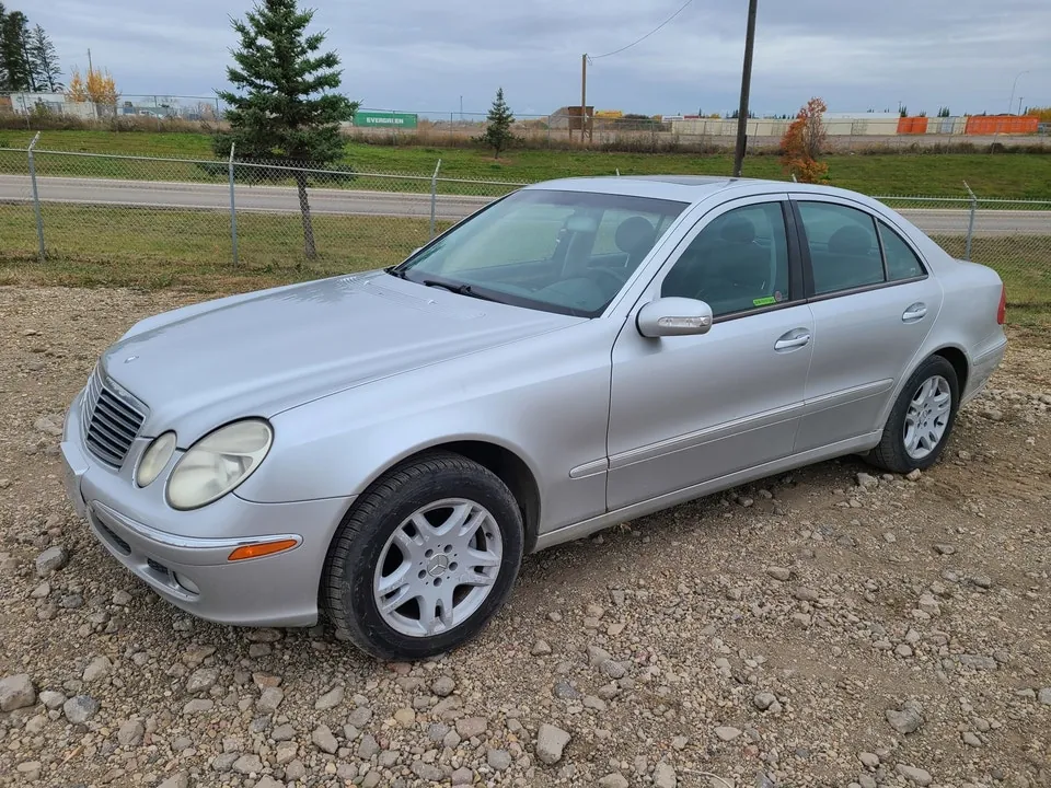 Mercedes-Benz E320