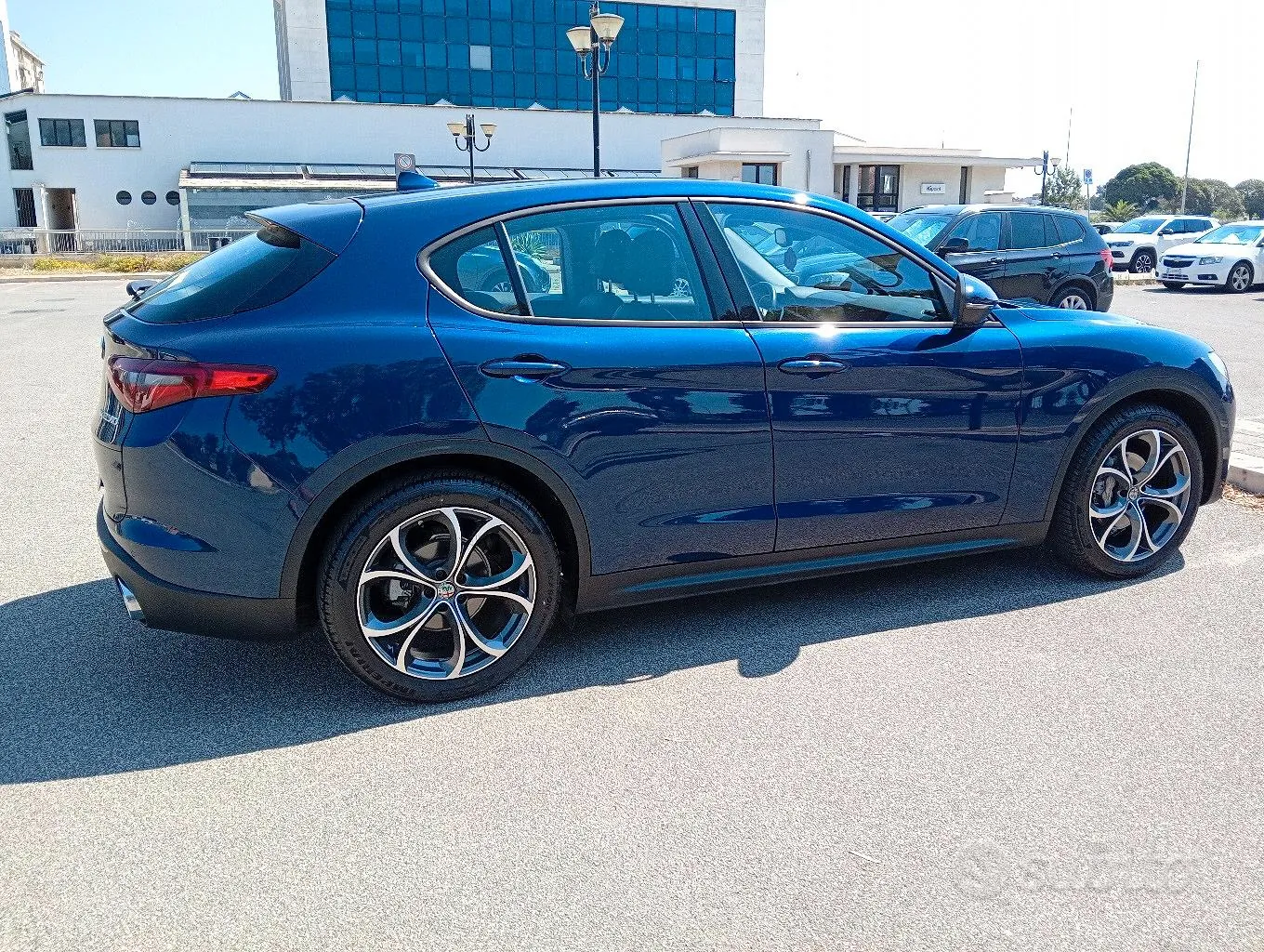 Alfa Romeo Stelvio 2021 photo 2