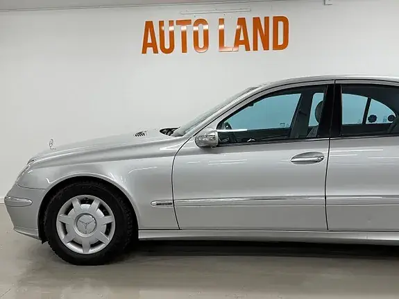 Mercedes-Benz E 240 2003 photo 5
