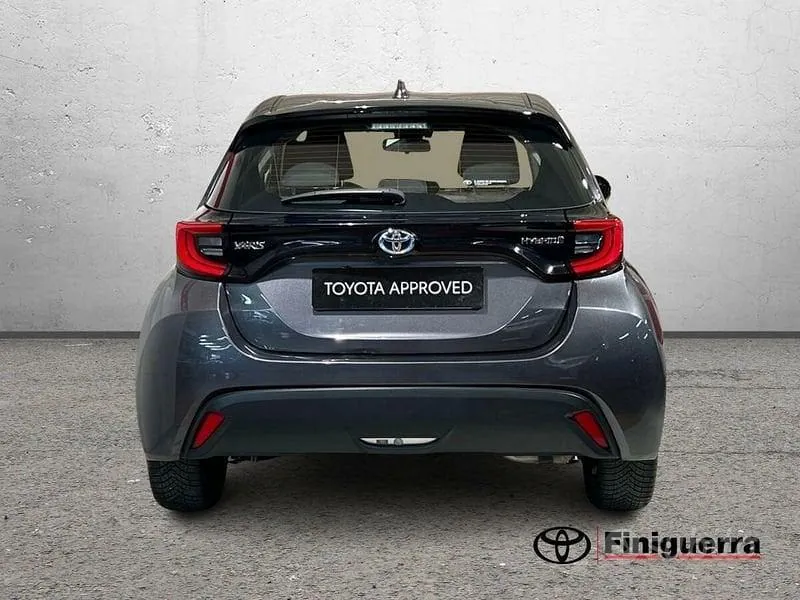 Toyota Yaris 2023 photo 4