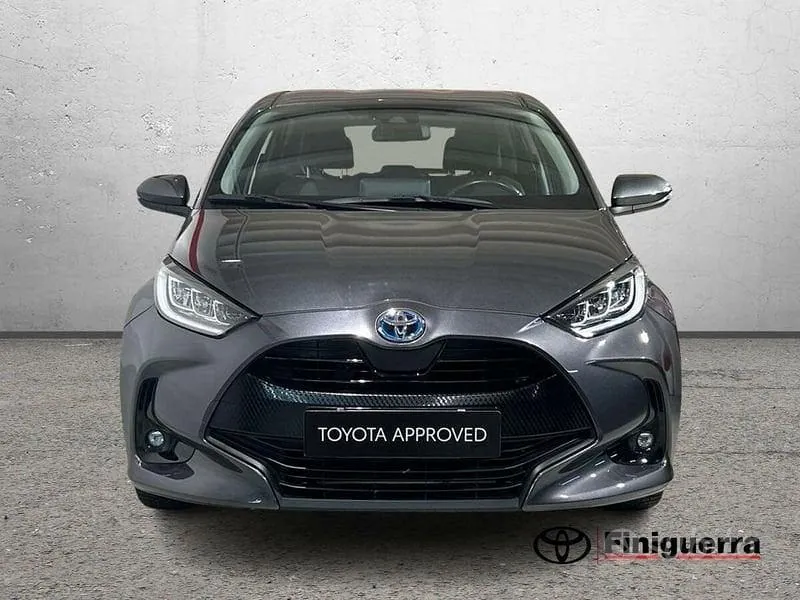 Toyota Yaris 2023 photo 3