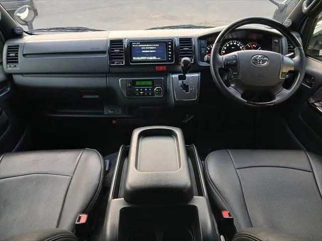 Toyota Hiace Gl Dark Prime Ii 2020 photo 3
