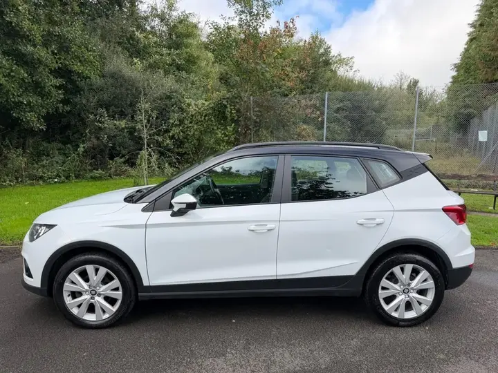 Seat Arona 2020 photo 2