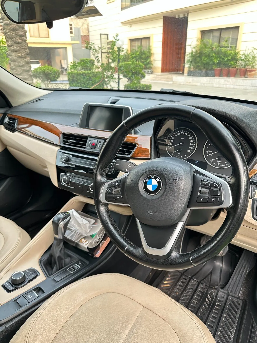 BMW X1
