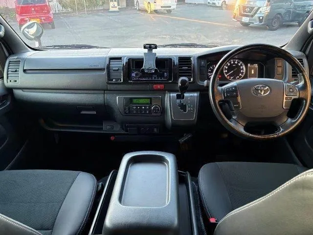 Toyota Hiace Gl 2021 photo 3