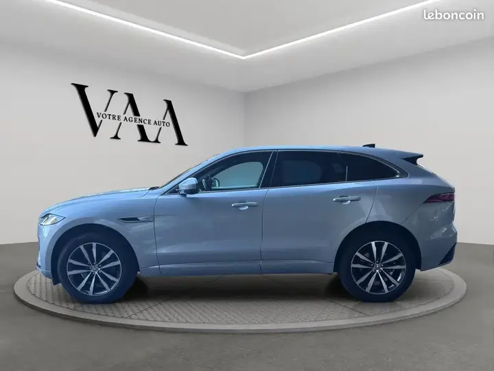 Jaguar F-Pace 2021 photo 2
