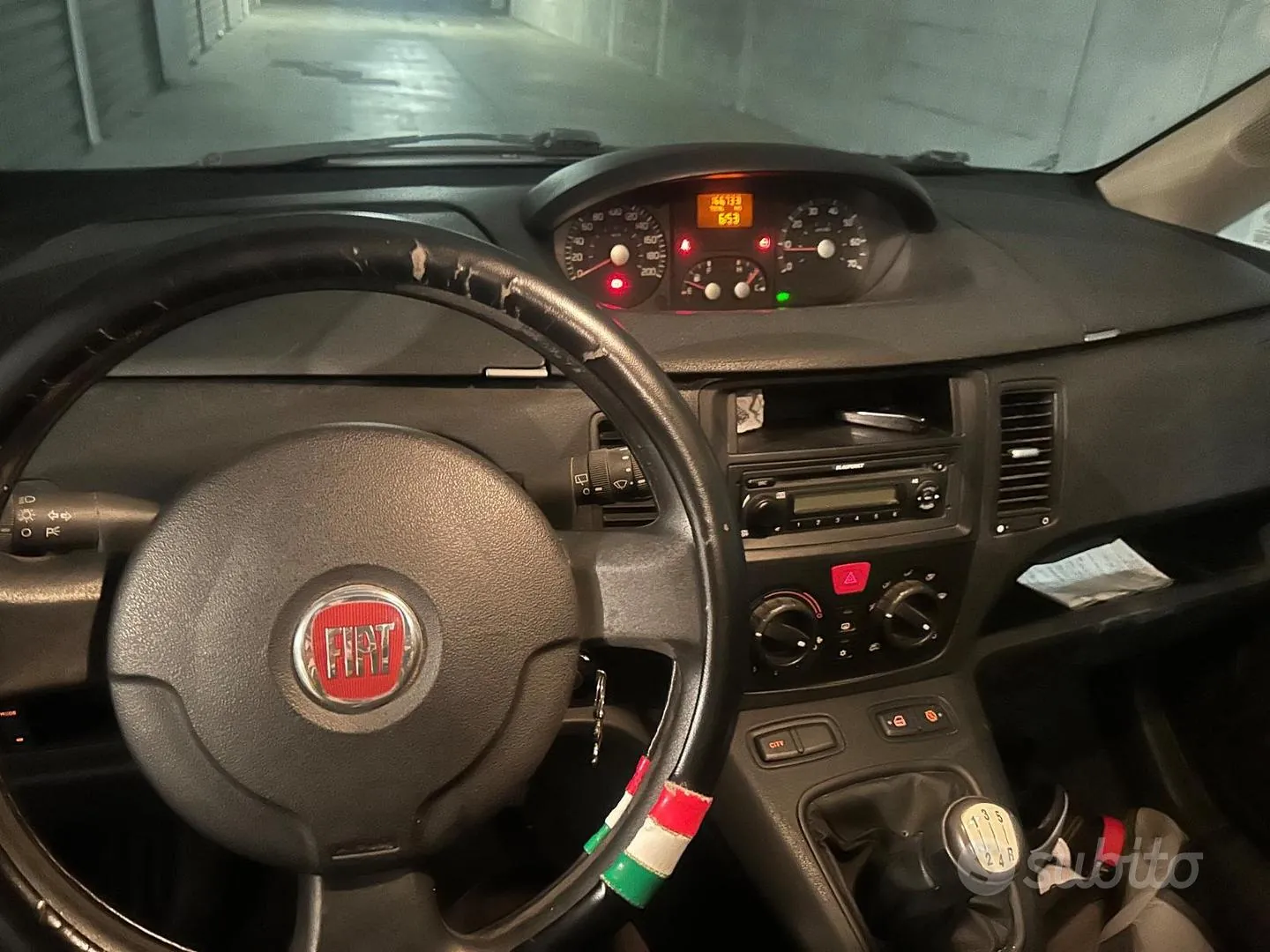 Fiat Idea 2011 photo 4