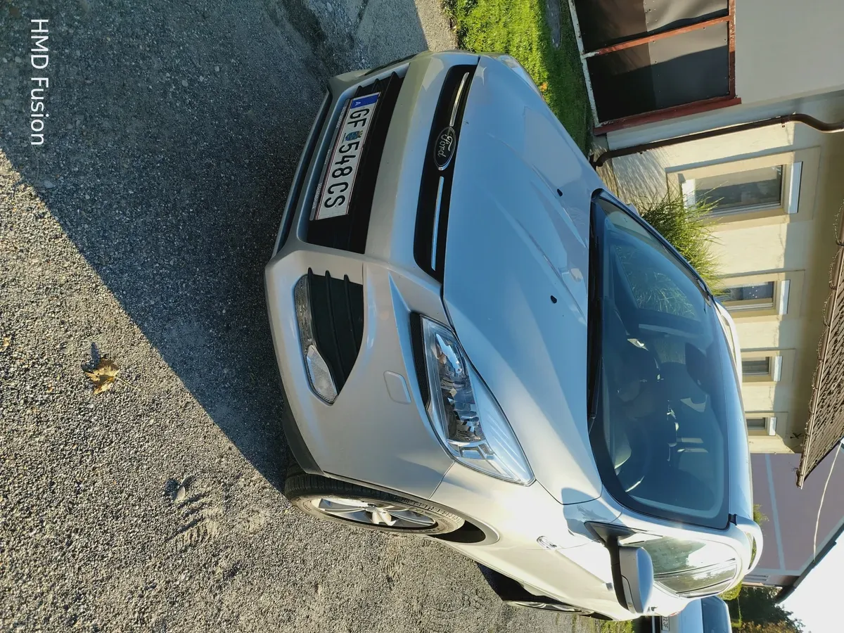 Ford Kuga 2016 photo 2