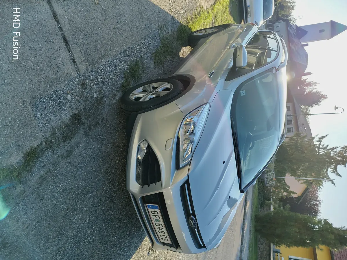 Ford Kuga 2016 photo 3