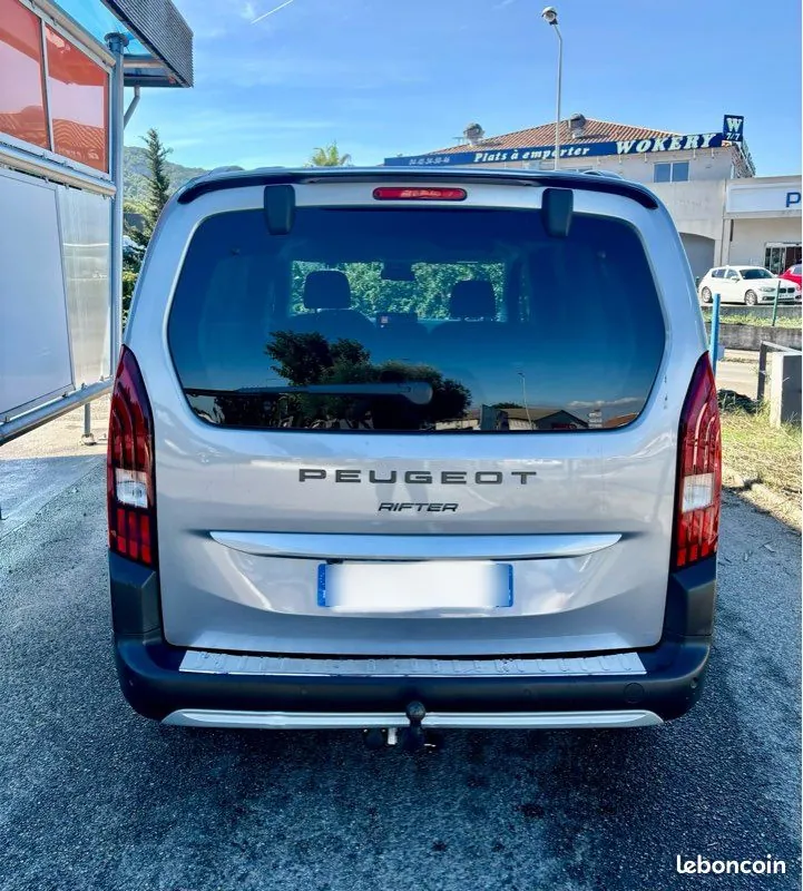 Peugeot Rifter 2024 photo 2