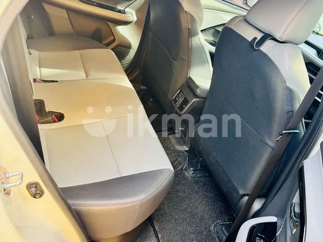 Toyota Yaris Cross 2025 photo 4