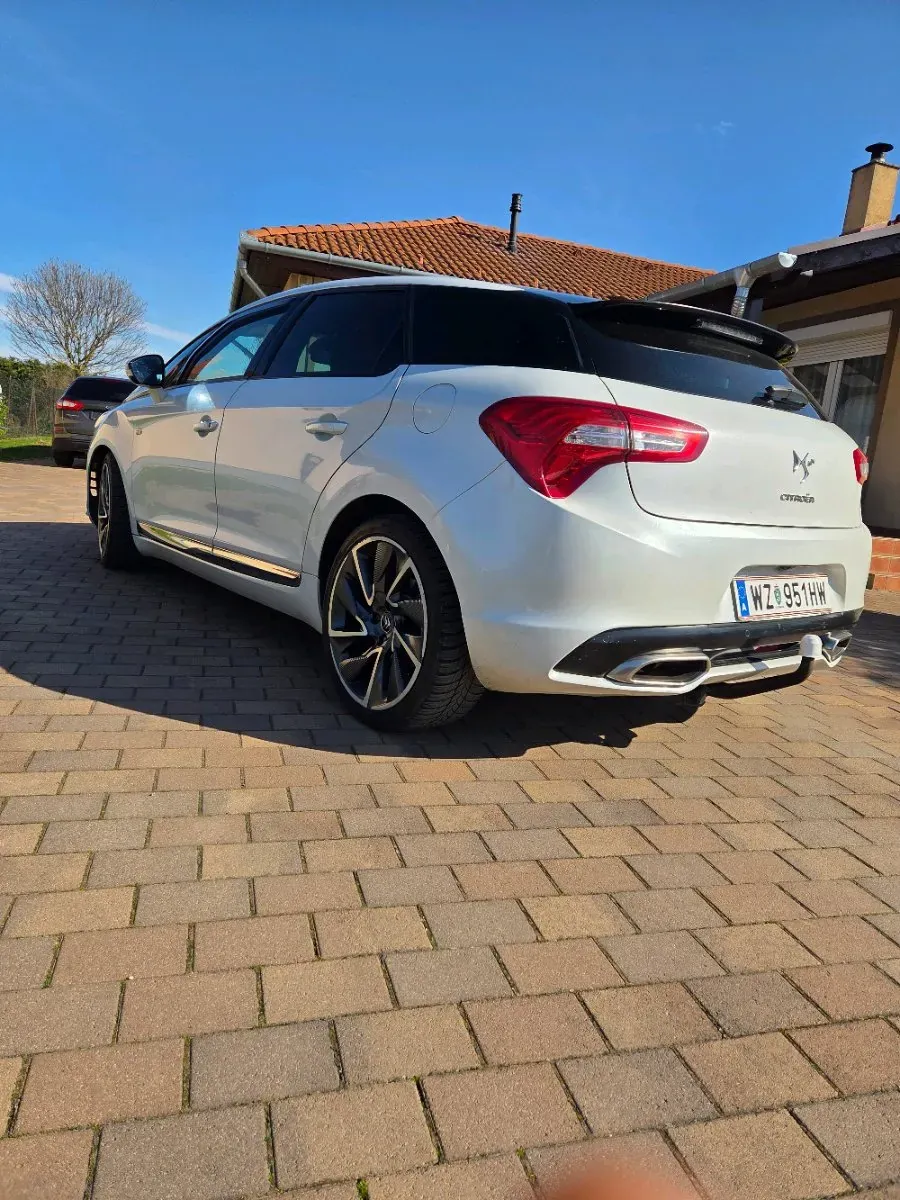 Citroen Ds5 2012 photo 3