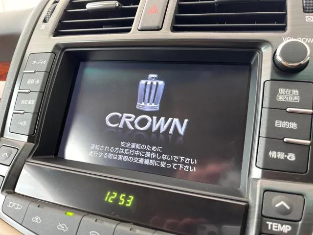 Toyota Crown Royal 2012 photo 3