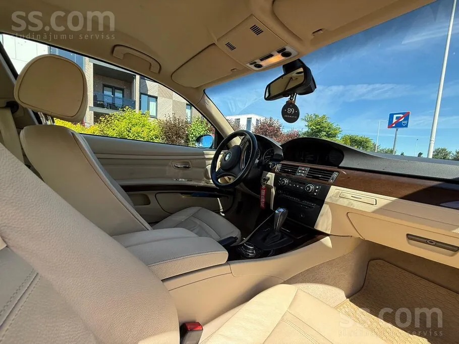 BMW 320 2008 photo 4