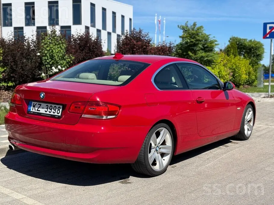BMW 320 2008 photo 3