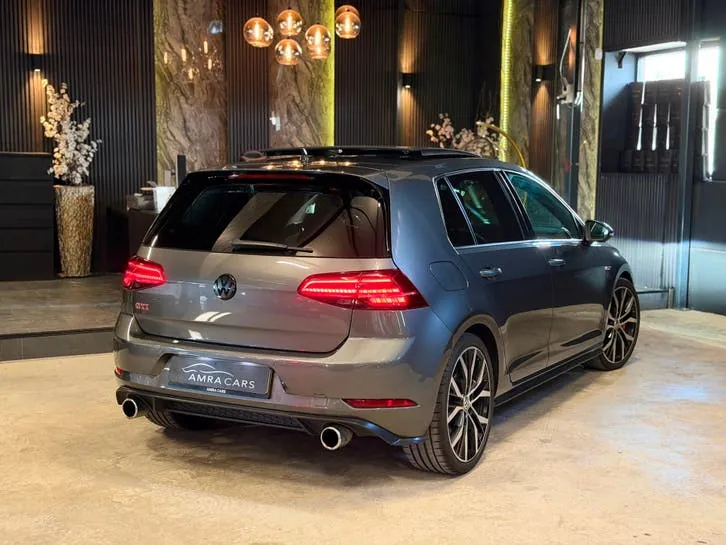Volkswagen Golf 2017 photo 2