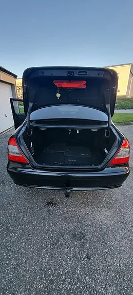 Mercedes-Benz E200 2007 photo 4