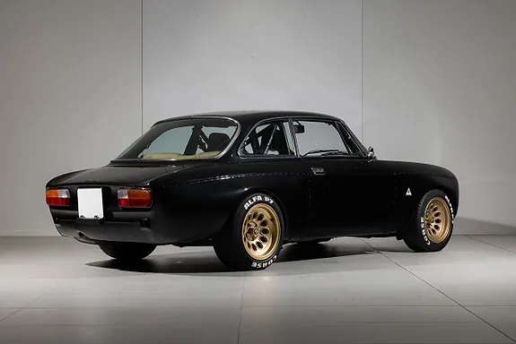 Alfa Romeo Gt 1973 photo 4