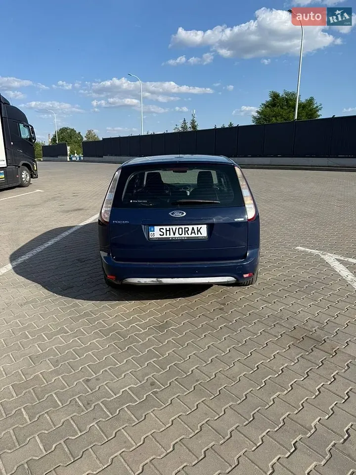Ford Focus 2009 photo 4