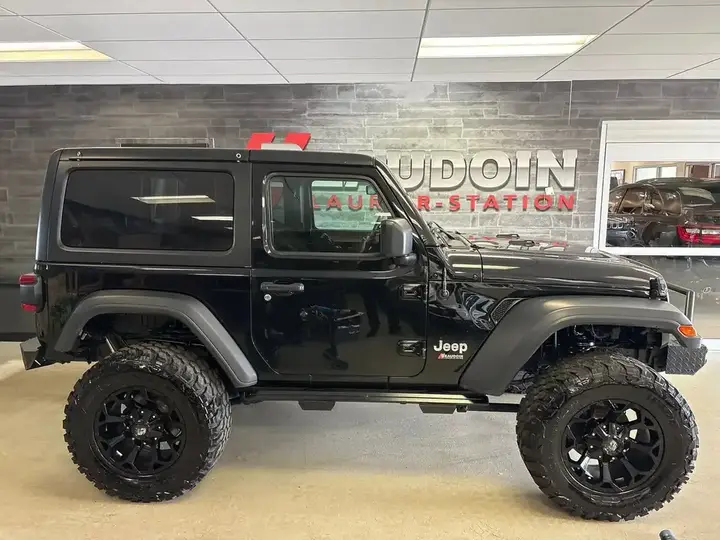 Jeep Wrangler 2020 photo 2