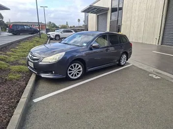 Subaru Legacy 2011 photo 3