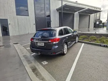 Subaru Legacy 2011 photo 5