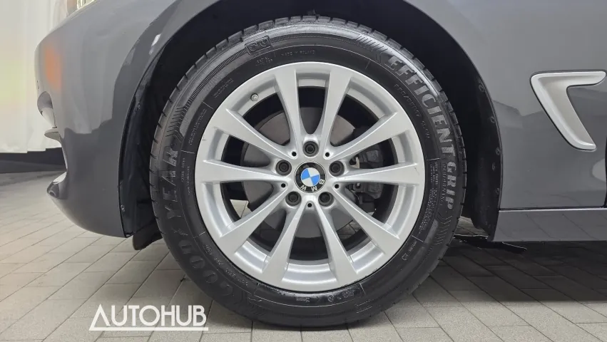BMW 3 Series 2020 photo 5