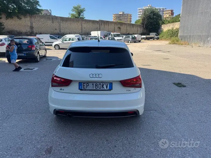 Audi A1 2012 photo 4