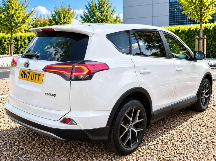 Toyota Rav4 2017 photo 2