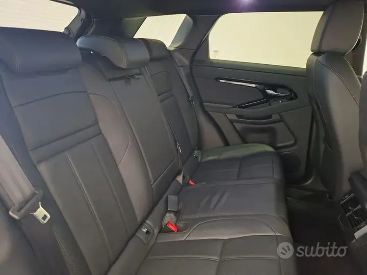 Land Rover Evoque 2024 photo 5