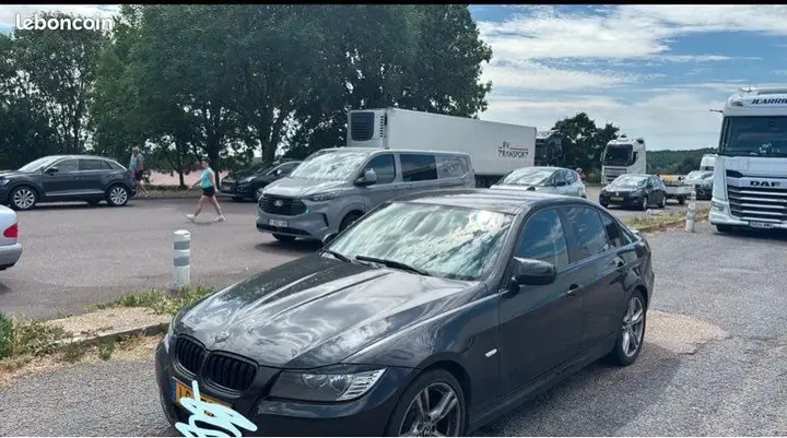 BMW Série 3 2010 photo 2