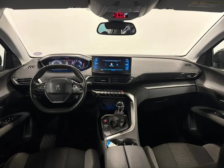 Peugeot 5008 2022 photo 3