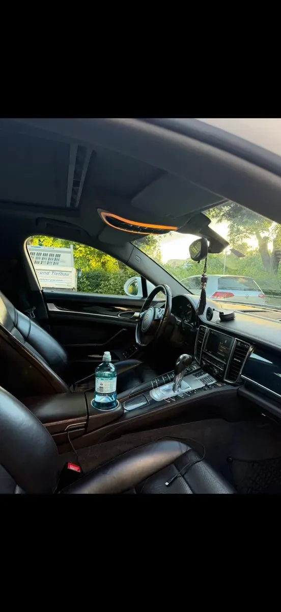 Porsche Panamera 2011 photo 3