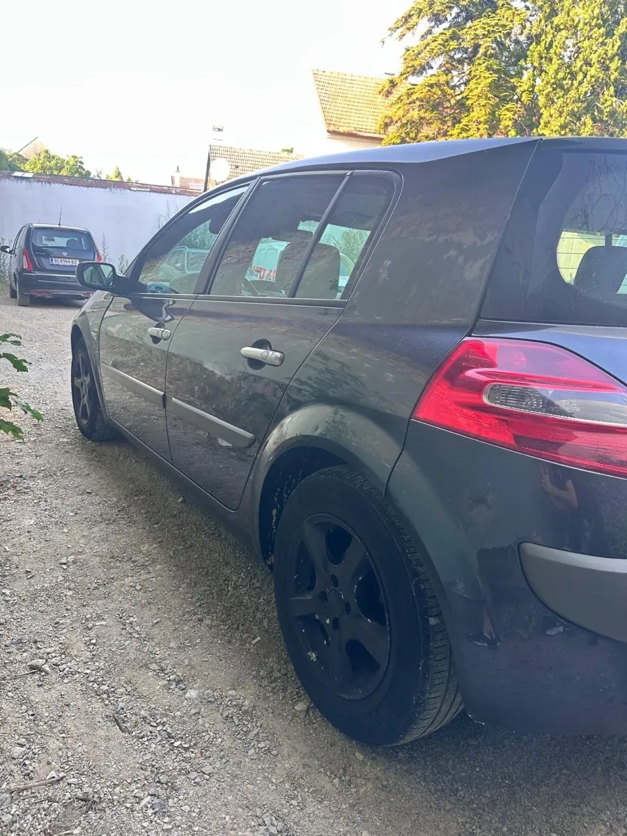 Renault Megane 2007 photo 2