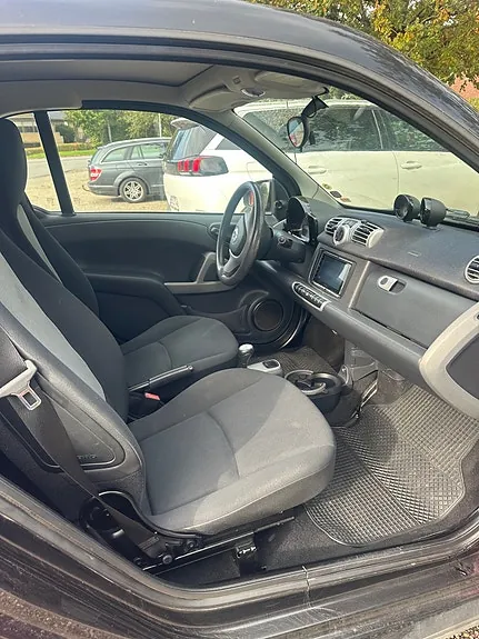 Smart Fortwo Coupe 2011 photo 5
