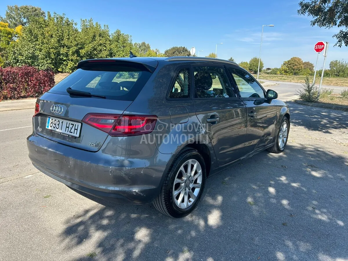 Audi A3 2013 photo 2