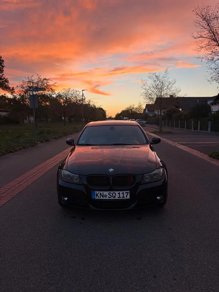 BMW E90 325I