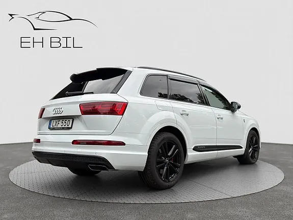Audi Q7 2016 photo 5