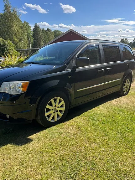 Chrysler Grand Voyager 2010 photo 3