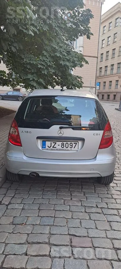 Mercedes-Benz A160 2011 photo 3