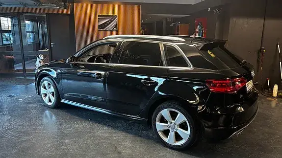 Audi A3 2015 photo 2