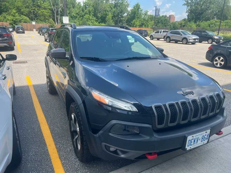 Jeep Cherokee Trailhawk 2015 photo 2