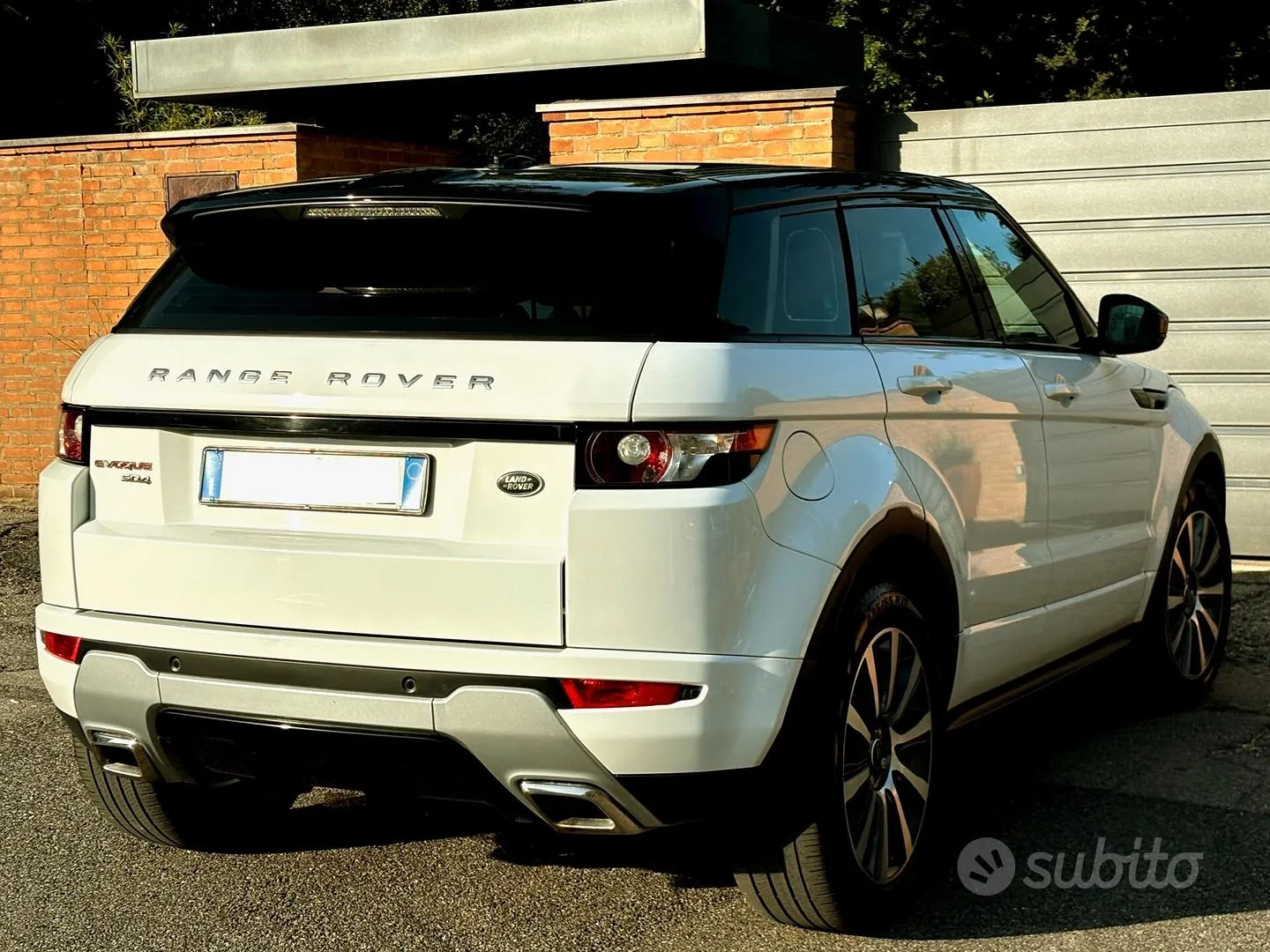 Land Rover Range Rover Evoque 2015 photo 4