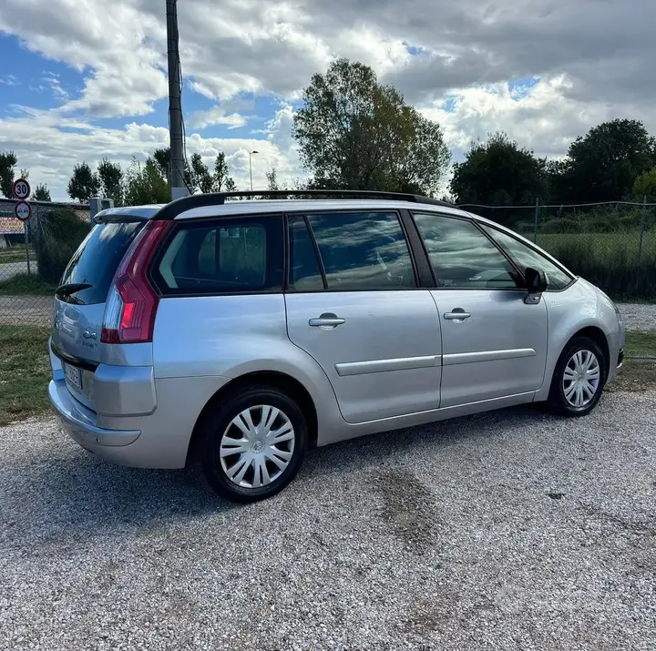 Citroen C4 Grand Picasso 2008 photo 4