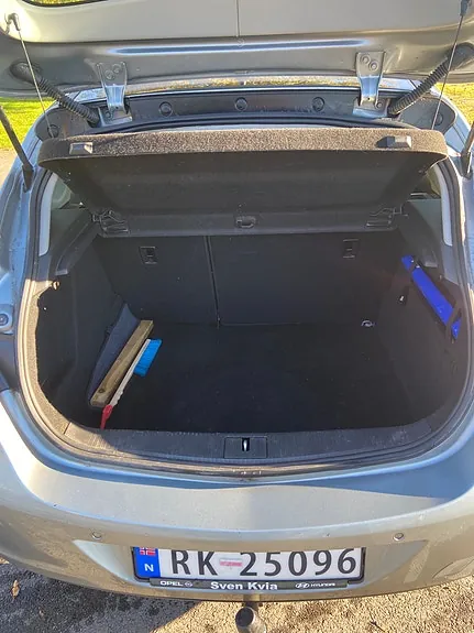 Opel Astra 2011 photo 5