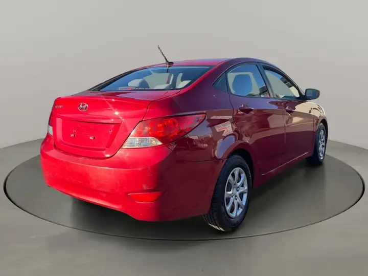 Hyundai Accent 2013 photo 5