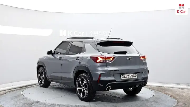 Chevrolet Trailblazer 2021 photo 2